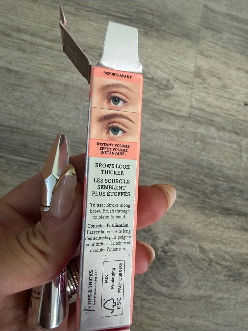 Benefit Gimme Brow+ Brow-Volumizing Fiber Gel light brown - Picture 5 of 5